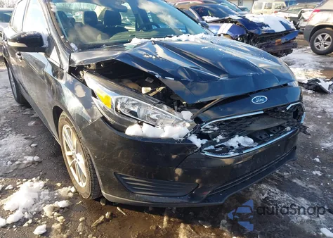 2016 Ford Focus Se z USA, uszkodzony, nr VIN 1FADP3F29GL208111